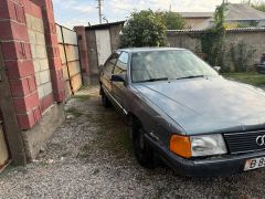 Photo of the vehicle Audi 100