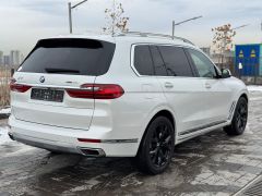 Photo of the vehicle BMW X7