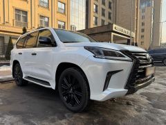 Photo of the vehicle Lexus LX