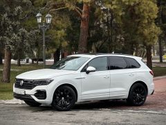 Фото авто Volkswagen Touareg