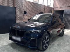 Фото авто BMW X7