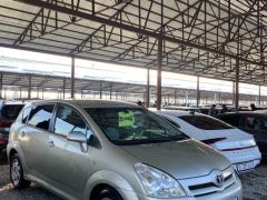 Сүрөт унаа Toyota Corolla Verso