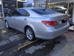 Photo of the vehicle Lexus ES