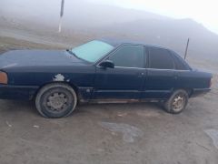 Photo of the vehicle Audi 100