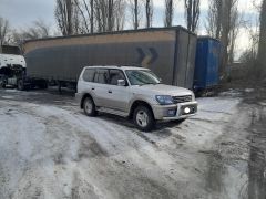 Сүрөт унаа Toyota Land Cruiser Prado