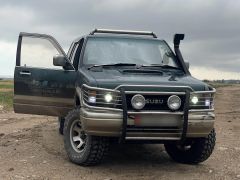 Сүрөт унаа Isuzu Bighorn