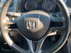 Фото авто Honda Stream