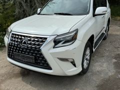 Photo of the vehicle Lexus GX