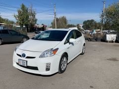 Сүрөт унаа Toyota Prius