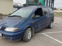 Сүрөт унаа Volkswagen Sharan