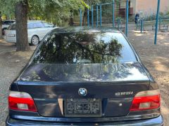 Photo of the vehicle BMW 5 Series