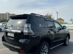 Фото авто Toyota Land Cruiser Prado