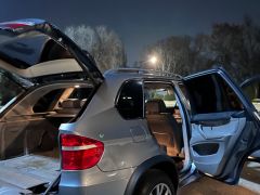 Photo of the vehicle BMW X5