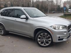 Photo of the vehicle BMW X5