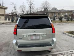 Photo of the vehicle Lexus GX