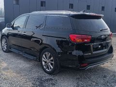 Фото авто Kia Carnival