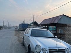 Photo of the vehicle Mercedes-Benz E-Класс