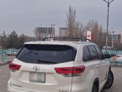 Фото авто Toyota Highlander