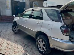 Сүрөт унаа Toyota Harrier