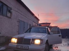 Фото авто Mercedes-Benz W124