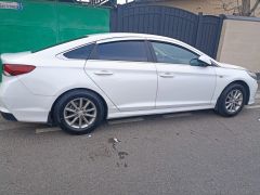 Photo of the vehicle Hyundai Sonata