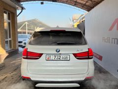 Photo of the vehicle BMW X5