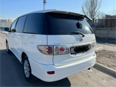 Photo of the vehicle Toyota Estima