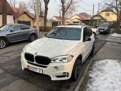 Photo of the vehicle BMW X5