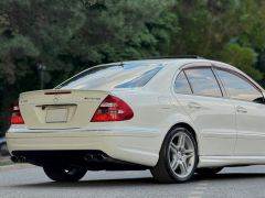 Фото авто Mercedes-Benz E-Класс AMG