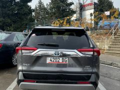 Сүрөт унаа Toyota RAV4