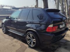 Photo of the vehicle BMW X5