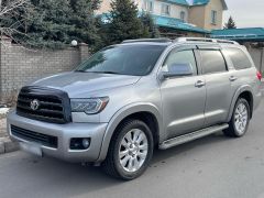 Сүрөт унаа Toyota Sequoia