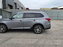 Фото авто Mitsubishi Outlander