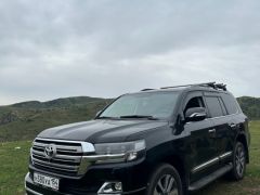 Сүрөт унаа Toyota Land Cruiser