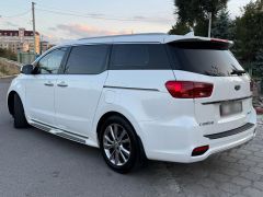 Фото авто Kia Carnival