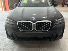 Photo of the vehicle BMW X4