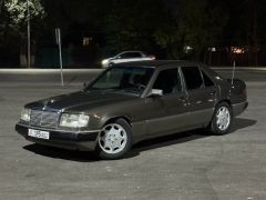 Сүрөт унаа Mercedes-Benz W124