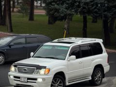 Photo of the vehicle Lexus LX