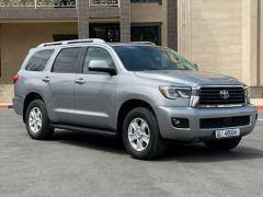 Сүрөт унаа Toyota Sequoia