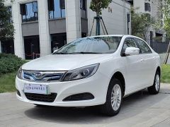 Фото авто BYD E5