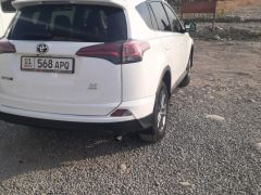 Сүрөт унаа Toyota RAV4