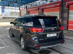 Сүрөт унаа Kia Carnival