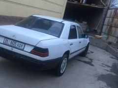 Photo of the vehicle Mercedes-Benz W124