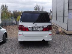 Photo of the vehicle Toyota Alphard