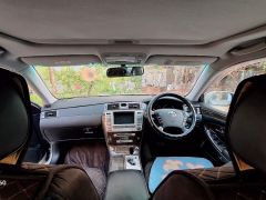 Сүрөт унаа Toyota Crown Majesta