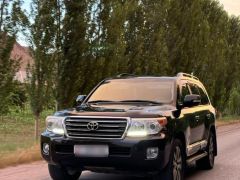 Photo of the vehicle Toyota Land Cruiser