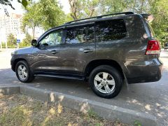 Сүрөт унаа Toyota Land Cruiser