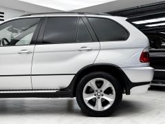 Photo of the vehicle BMW X5