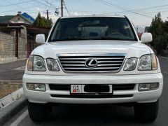 Photo of the vehicle Lexus LX