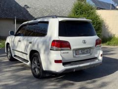 Photo of the vehicle Lexus LX